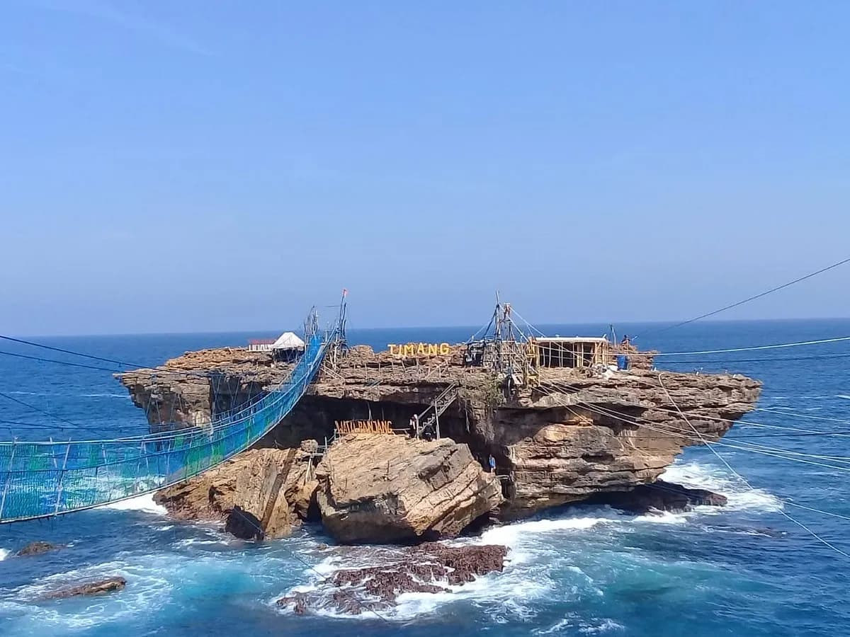 Pantai Timang